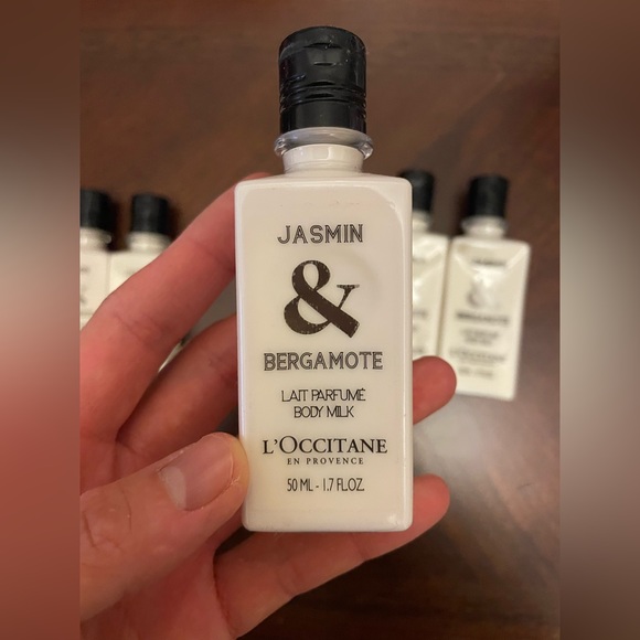 COPY - L’OCCITANE EN PROVENCE Jasmin & Bergamote Body Milk 3 x 50ml - 1.7 fl.oz - Picture 2 of 2